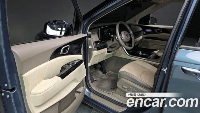 Kia Carnival 2021 — Şəkil 10/20