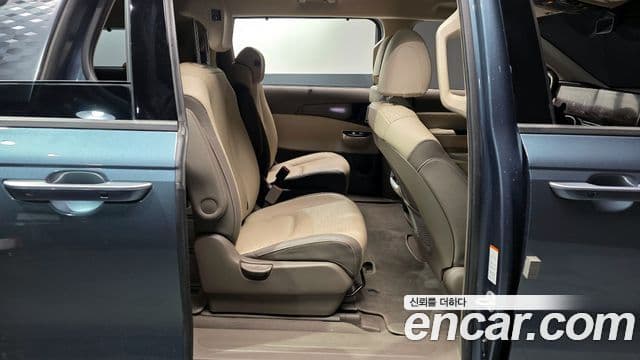 Kia Carnival 2021 — Şəkil 12/20