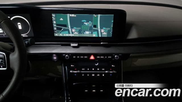 Kia Carnival 2021 — Şəkil 16/20