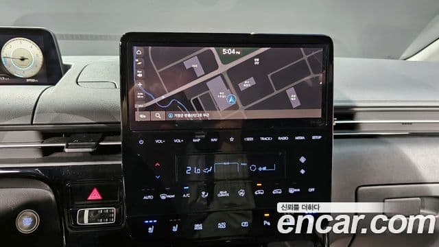 Hyundai Staria 2021 — ფოტო 16/20