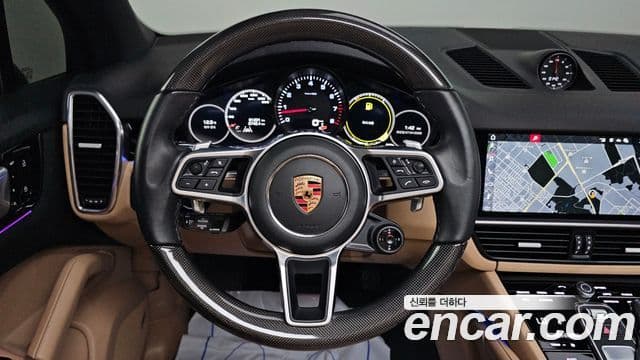 Porsche Cayenne 2020 — Photo 15/20