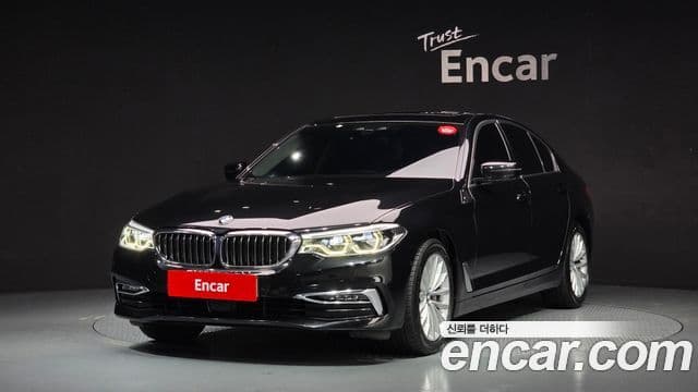 BMW 5 Series 2019 — Şəkil 1/20