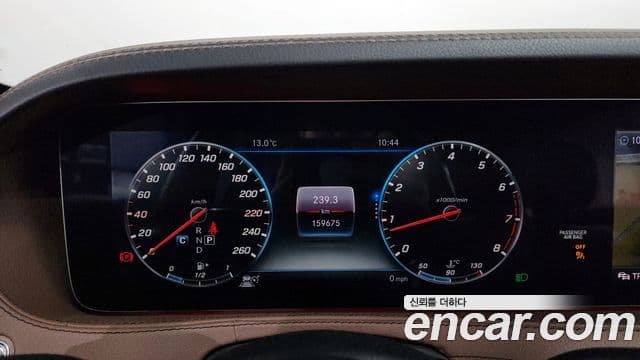 Mercedes-Benz S-Class 2019 — ფოტო 13/20