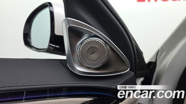 Mercedes-Benz S-Class 2022 — Photo 3/35