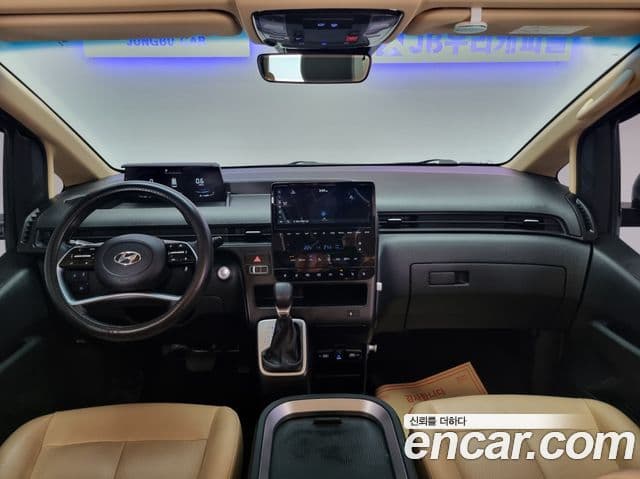 Hyundai Staria 2024 — ფოტო 9/20