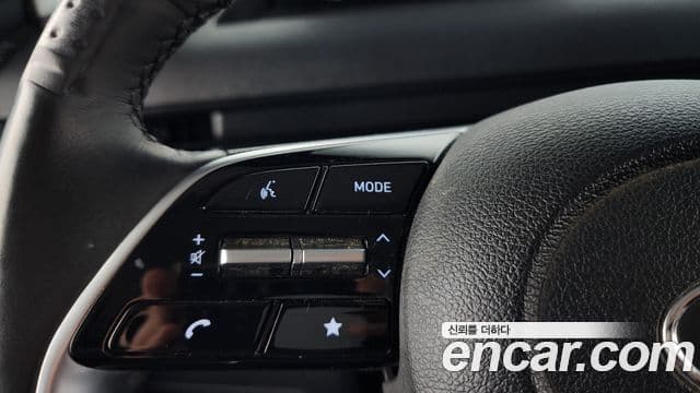 Hyundai Staria 2022 — ფოტო 15/20