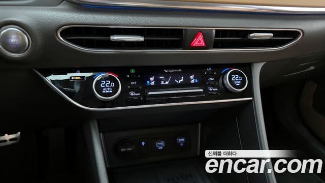 Hyundai Sonata 2020 — ფოტო 17/20