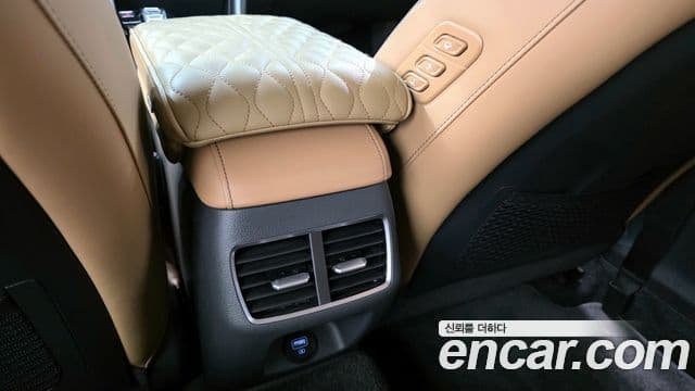 Hyundai Sonata Hybrid 2020 — Photo 11/34