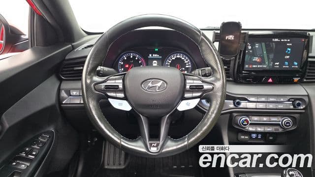Hyundai Veloster 2020 — Фото 13/20