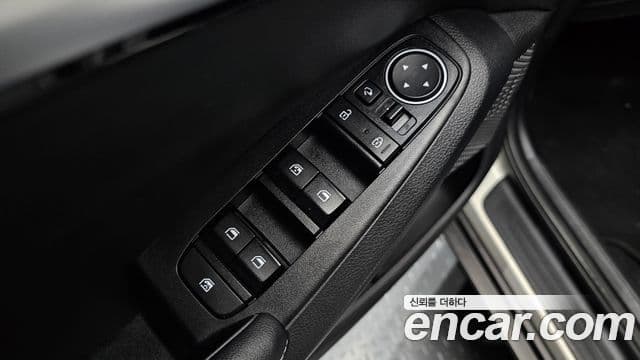Kia Seltos 2019 — ფოტო 19/20