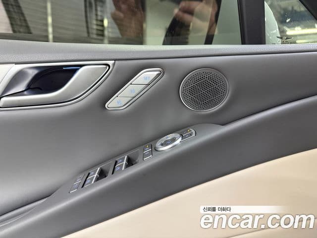 Genesis Electrified G80 2025 — Şəkil 18/20