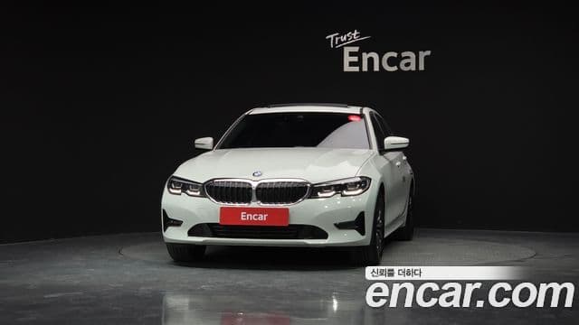 BMW 3 Series 2022 — ფოტო 3/20