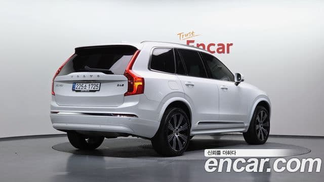 Volvo XC90 2025 — ფოტო 2/20