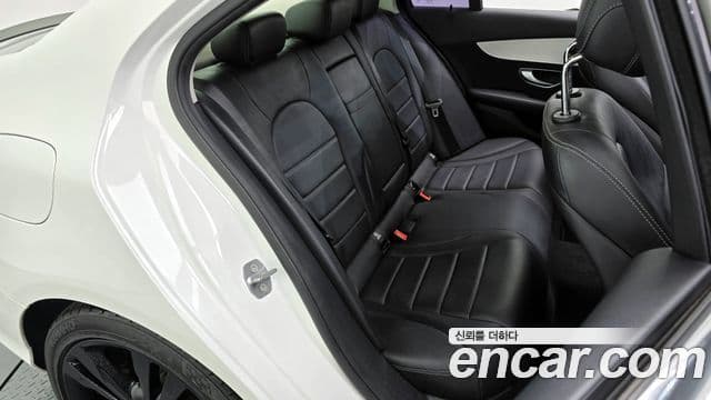 Mercedes-Benz C-Class 2018 — ფოტო 11/20