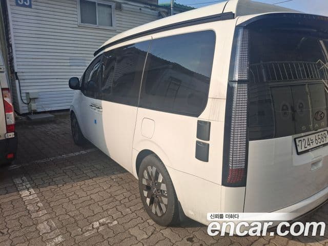 Hyundai Staria 2024 — Фото 2/8