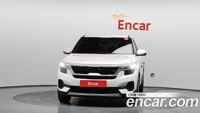 Kia Seltos 2021 — ფოტო 3/20