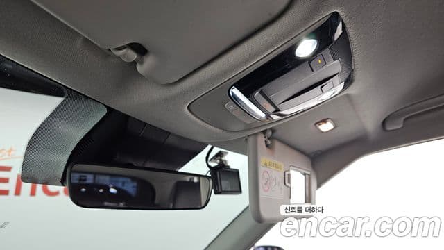 Kia Seltos 2021 — ფოტო 16/20