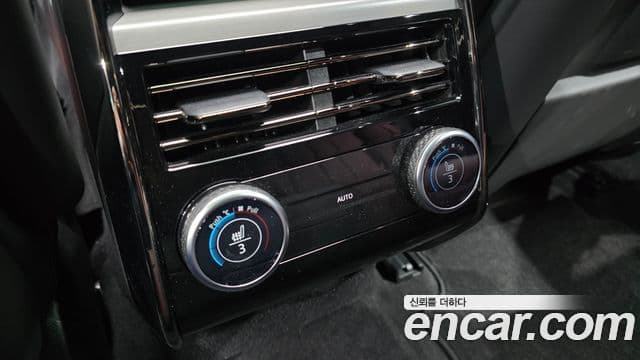Land Rover Range Rover Sport 2025 — Фото 18/20