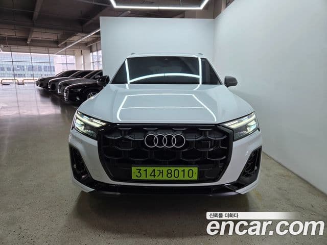 Audi Q7 2025 — Şəkil 10/18