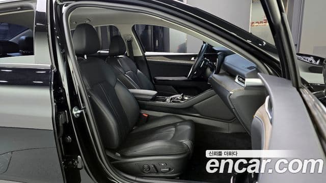 Kia K5 2023 — ფოტო 12/20