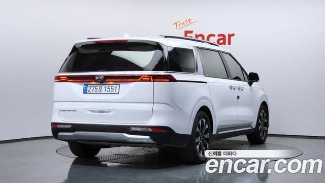 Kia Carnival 2021 — Фото 2/20