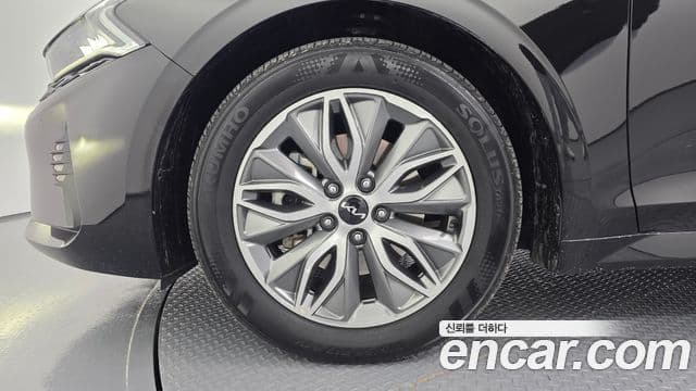 Kia K5 2022 — ფოტო 5/20