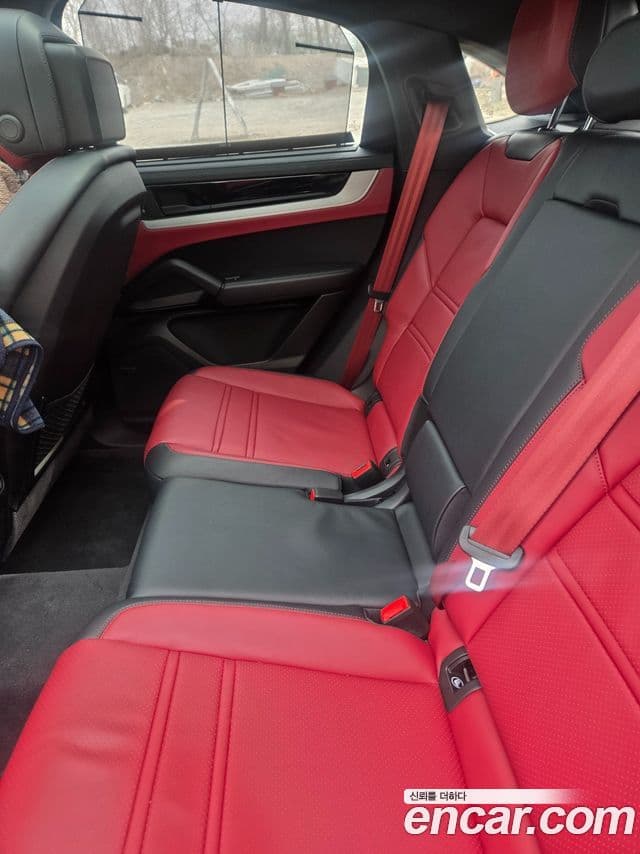 Porsche Cayenne 2025 — Şəkil 5/15