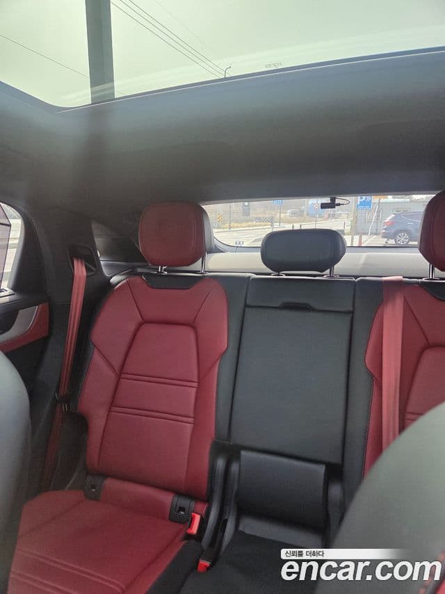 Porsche Cayenne 2025 — Şəkil 8/15