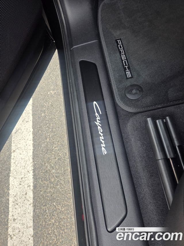 Porsche Cayenne 2025 — Şəkil 12/15