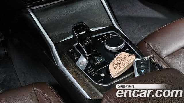 BMW 3 Series 2020 — ფოტო 9/20