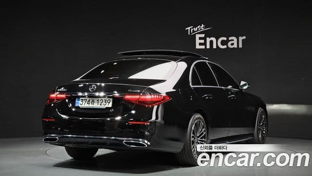 Mercedes-Benz S-Class 2022 — Photo 1/20