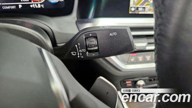 BMW 3 Series 2021 — фото 16 из 20