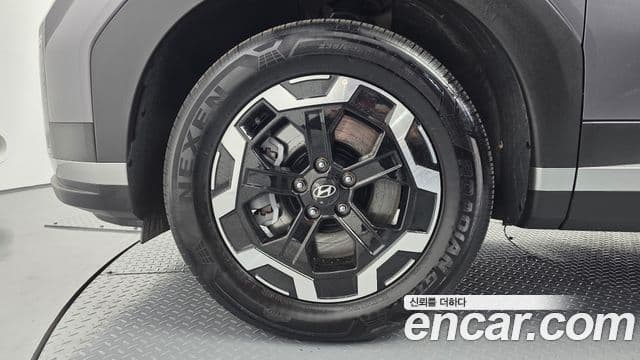 Hyundai Santa Fe 2024 — ფოტო 5/20