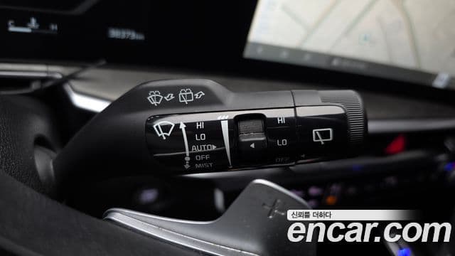 Kia Sorento 2023 — Şəkil 17/20