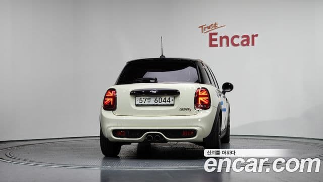 Mini Cooper S 2019 — Şəkil 4/20