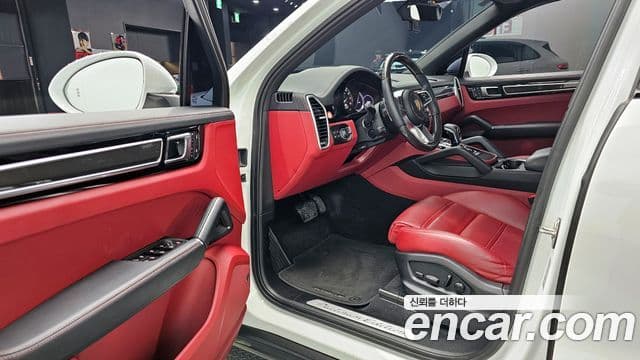 Porsche Cayenne 2023 — Şəkil 10/20