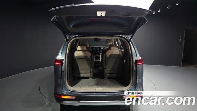 Kia Carnival 2020 — фото 20 из 20