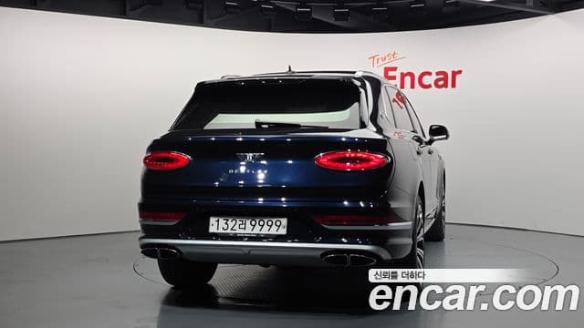 Bentley Bentayga 2025 — Şəkil 4/20