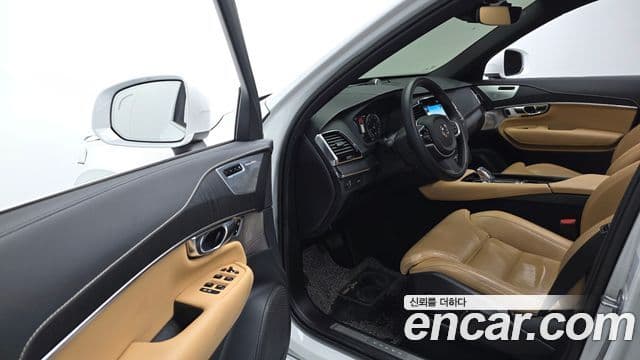 Volvo XC90 2022 — Photo 11/20