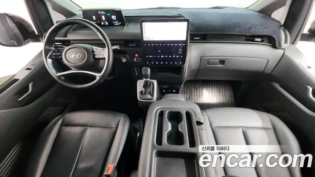Hyundai Staria 2024 — фото 7 из 20
