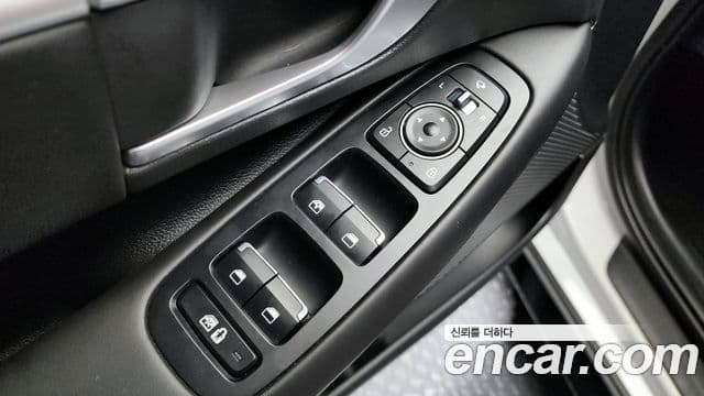 Hyundai Sonata 2022 — ფოტო 17/20