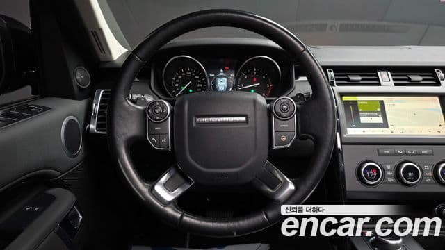 Land Rover Discovery 5 2018 — Фото 13/20