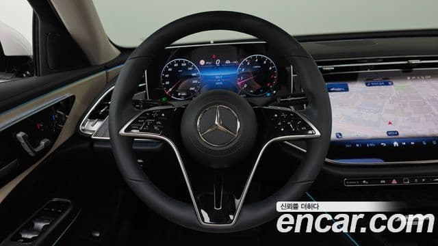 Mercedes-Benz E-Class 2025 — ფოტო 13/20