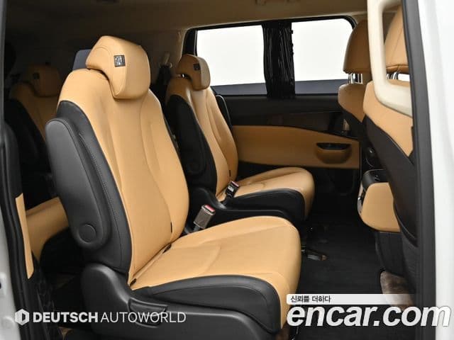 Kia Carnival 2023 — Şəkil 11/20