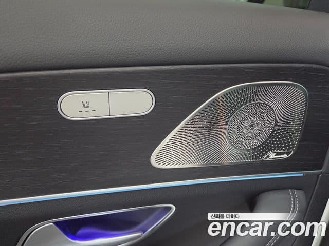 Mercedes-Benz GLE-Class 2025 — Şəkil 18/19