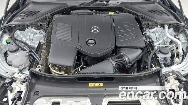 Mercedes-Benz E-Class 2025 — Фото 5/17