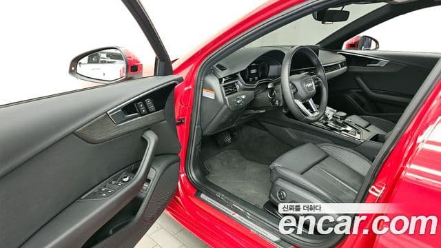 Audi A4 2023 — Şəkil 10/20