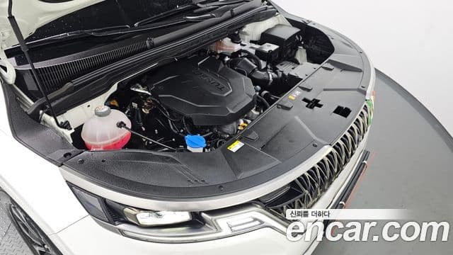 Kia Carnival 2023 — фото 6 из 20