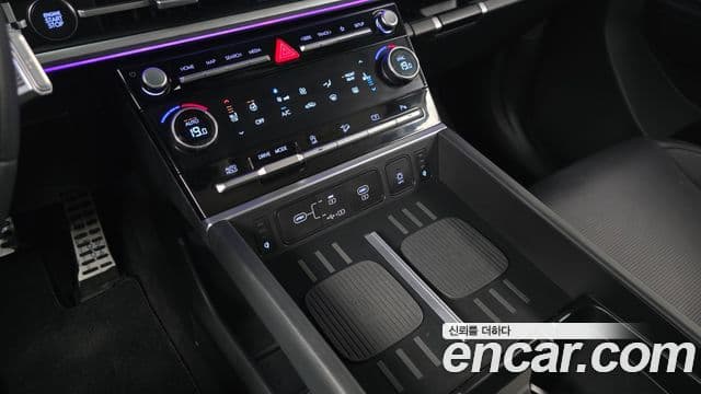 Hyundai Santa Fe 2023 — фото 11 из 20