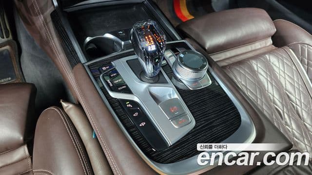 BMW 7 Series 2020 — ფოტო 9/20